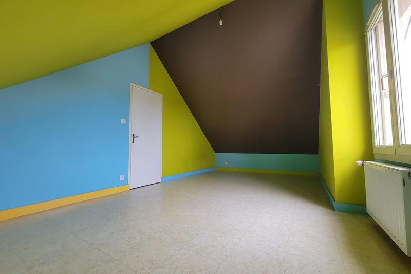 Maison - 94 m² - 5 pièces