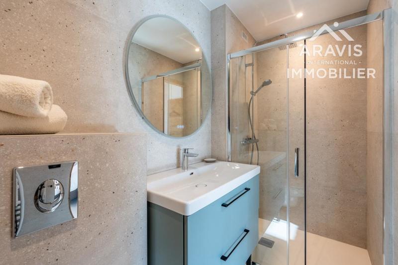 Appartement - 198 m² - 6 pièces