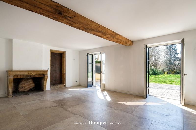 Maison ancienne - 244 m² - 7 pièces