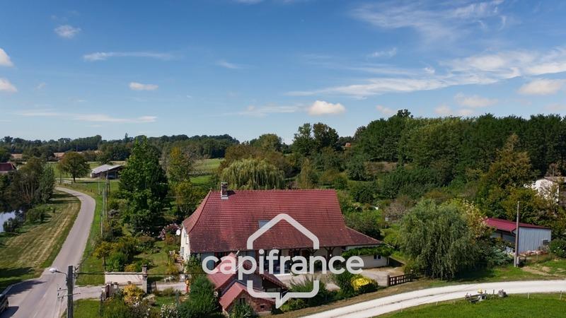 Maison - 220 m² - 6 pièces