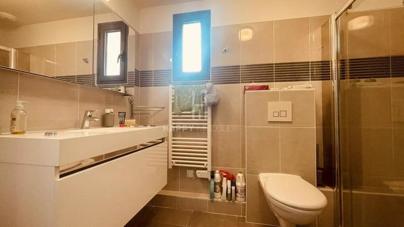 Appartement - 76 m² - 3 pièces