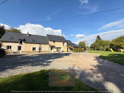 Maison - 180 m² - 7 pièces