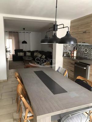 Maison de village - 155 m² - 10 pièces