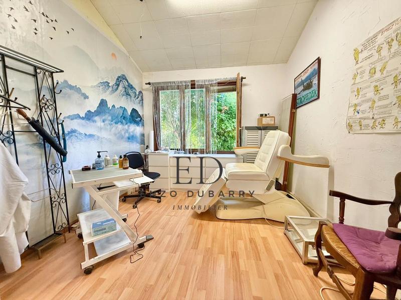 Maison - 193 m² - 7 pièces