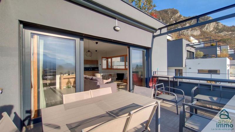 Appartement - 65 m² - 3 pièces