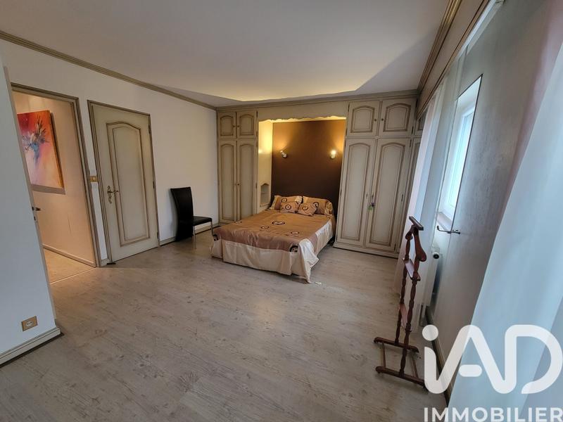 Maison - 165 m² - 7 pièces