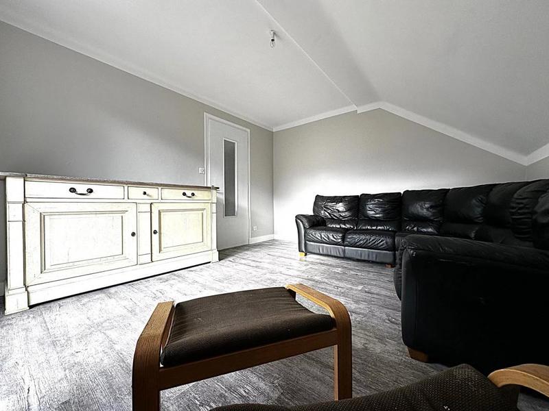 Appartement - 76 m² - 5 pièces