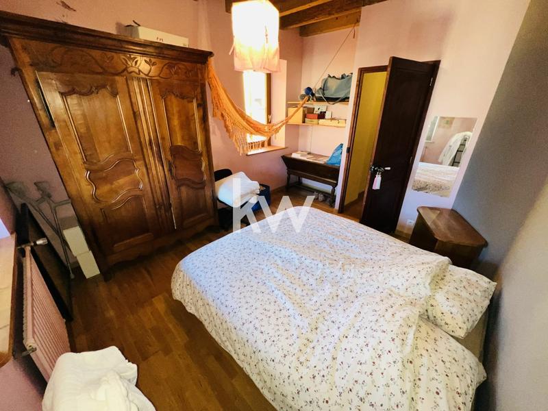 Appartement - 217 m² - 7 pièces