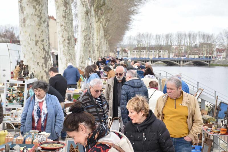 Puces montluconnaises