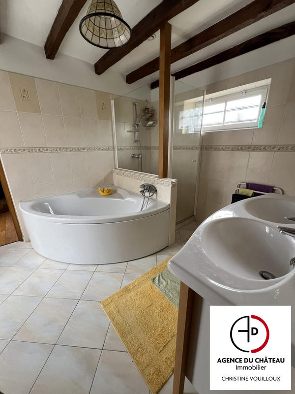 Maison ancienne - 203 m² - 8 pièces