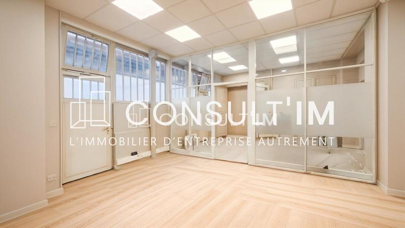 Bureau - 197 m² - 9 pièces