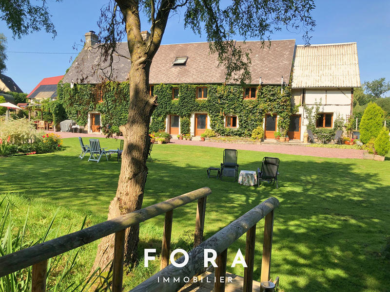 Maison - 240 m² - 8 pièces