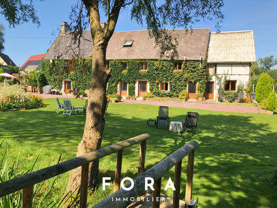 Maison - 240 m² - 8 pièces