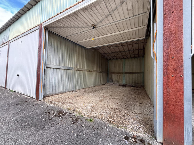 Parking / Garage - 15 m²