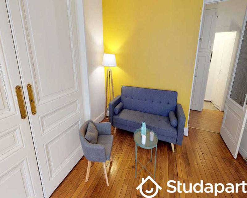 Chambre - 80 m² - 1 pièce
