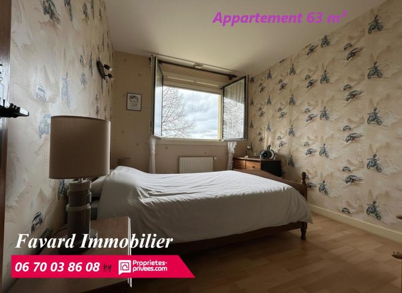 Maison - 260 m² - 12 pièces