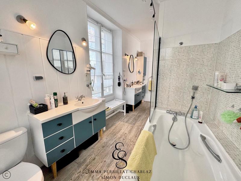 Villa - 230 m² - 11 pièces