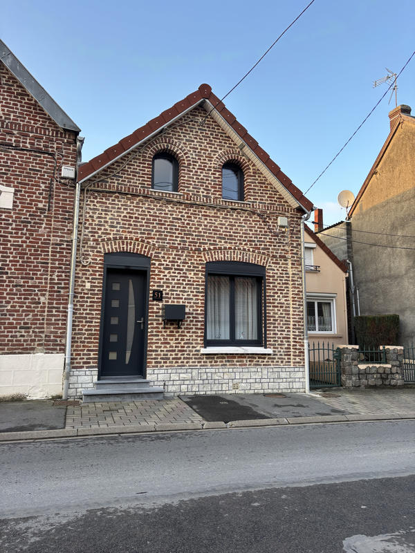 Maison - 82 m² - 5 pièces