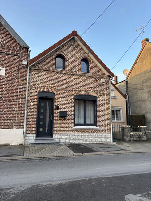 Maison - 82 m² - 5 pièces