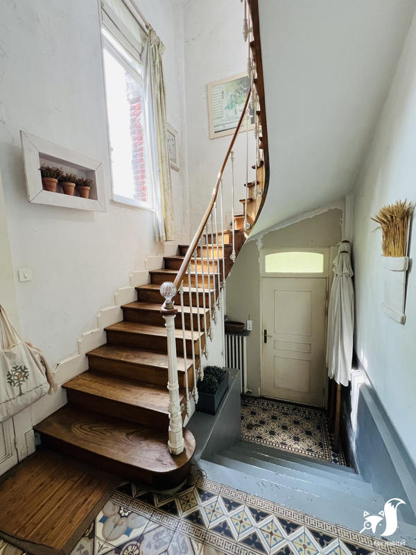 Maison traditionnelle - 182 m² - 6 pièces