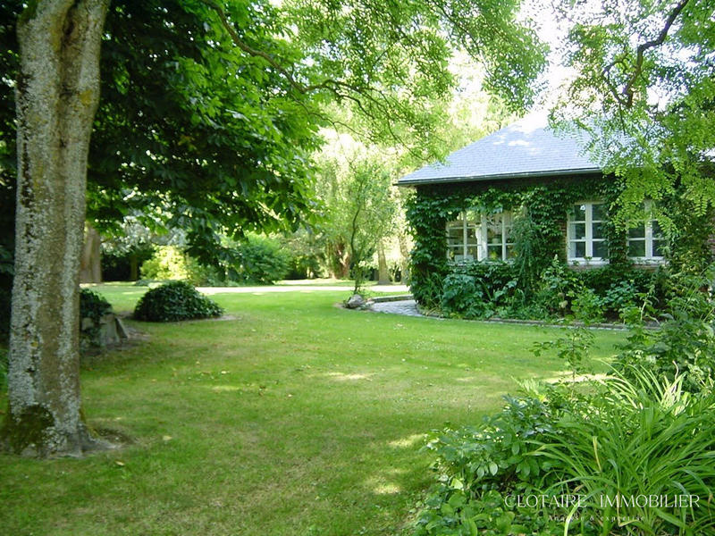 Maison ancienne - 340 m² - 10 pièces