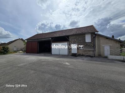 Hangar - 180 m² - 4 pièces