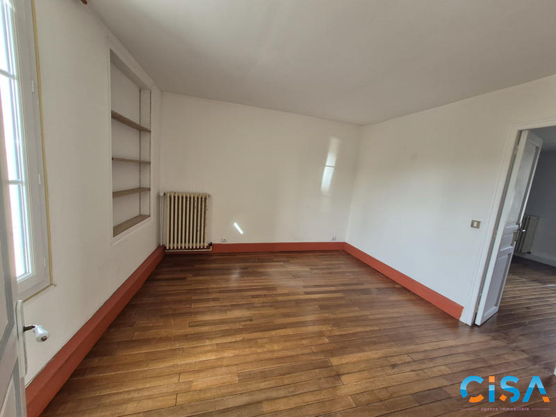 Maison ancienne - 177 m² - 8 pièces