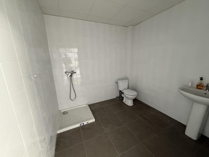 Local commercial - 937 m²