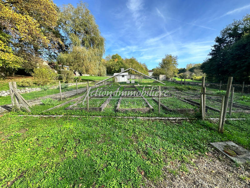 Propriété - 270 m² - 11 pièces