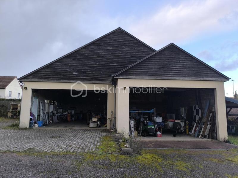 Maison - 218 m² - 10 pièces