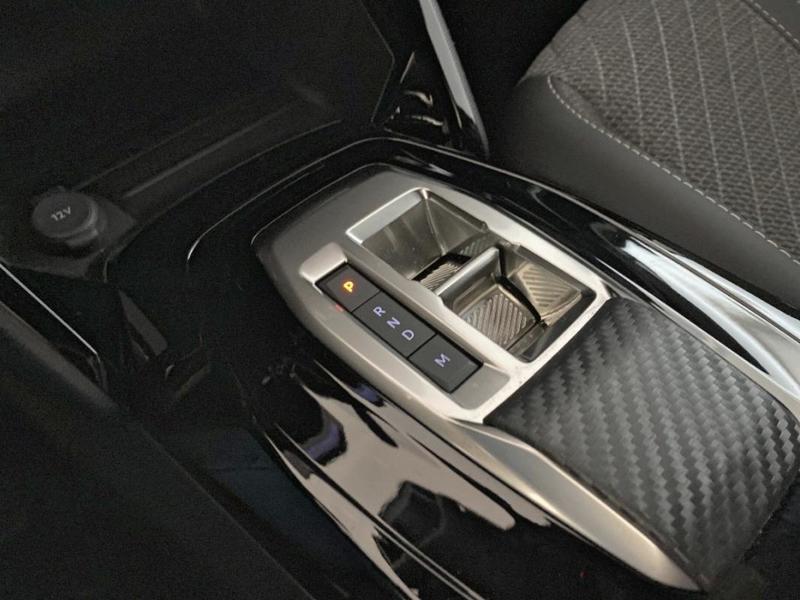 Peugeot 2008 II Hybrid 145 e-Dcs6 Allure