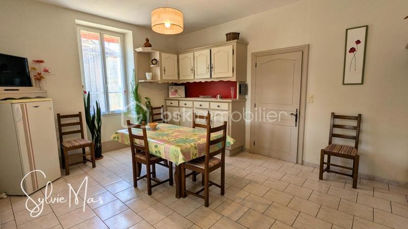 Maison - 145 m² - 5 pièces