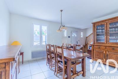 Maison - 185 m² - 10 pièces