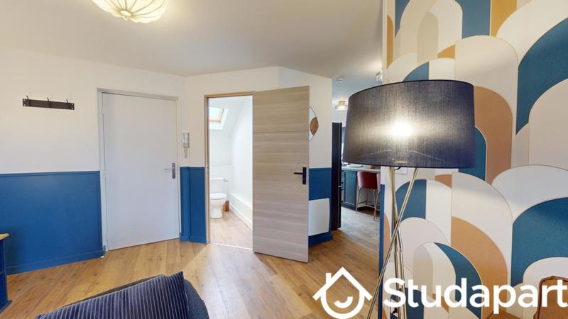 Chambre - 11 m² - 1 pièce