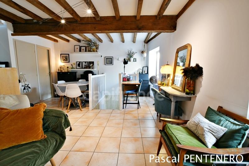 Appartement ancien - 63 m² - 3 pièces