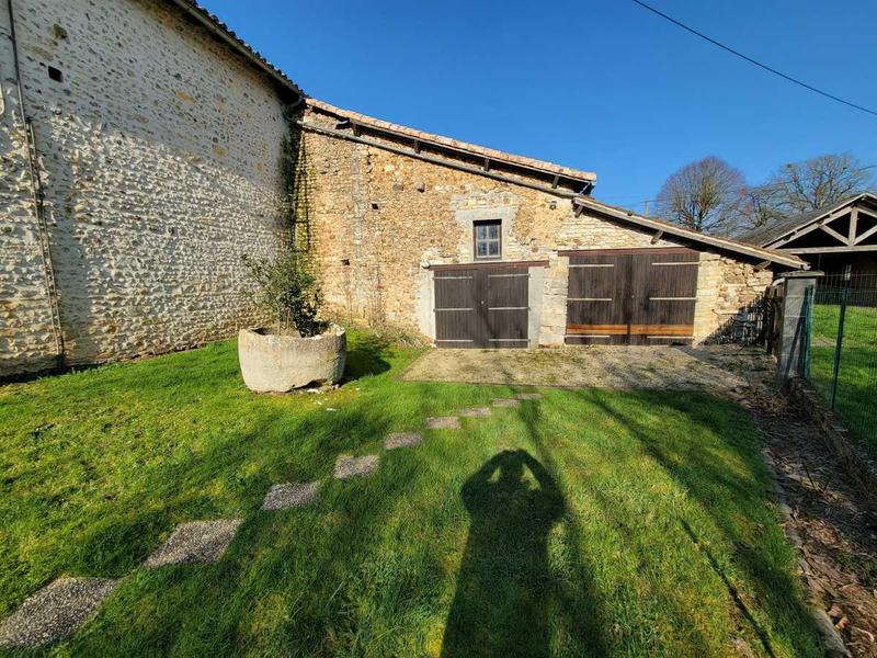 Maison ancienne - 219 m² - 8 pièces