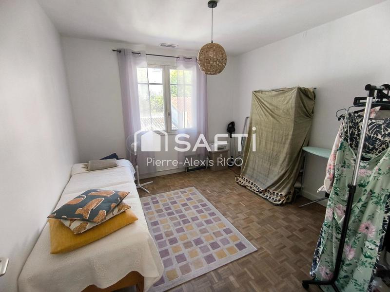 Maison - 200 m² - 9 pièces