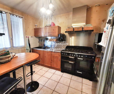 Maison - 152 m² - 7 pièces