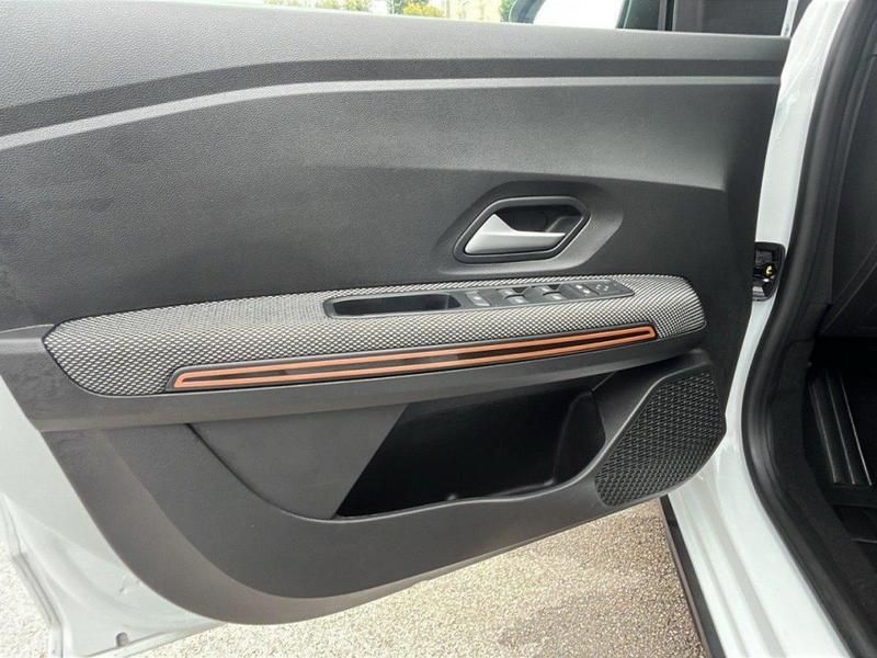 Dacia Sandero TCe 110 Stepway Expression +