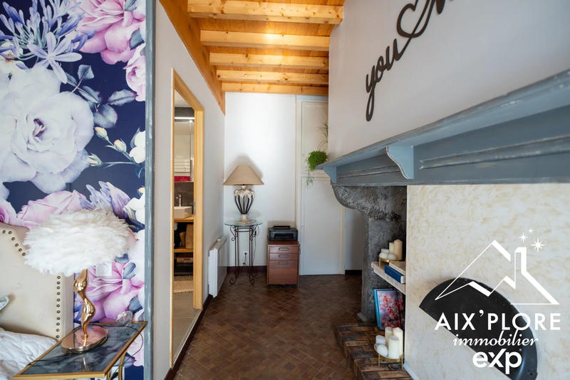 Maison - 185 m² - 5 pièces