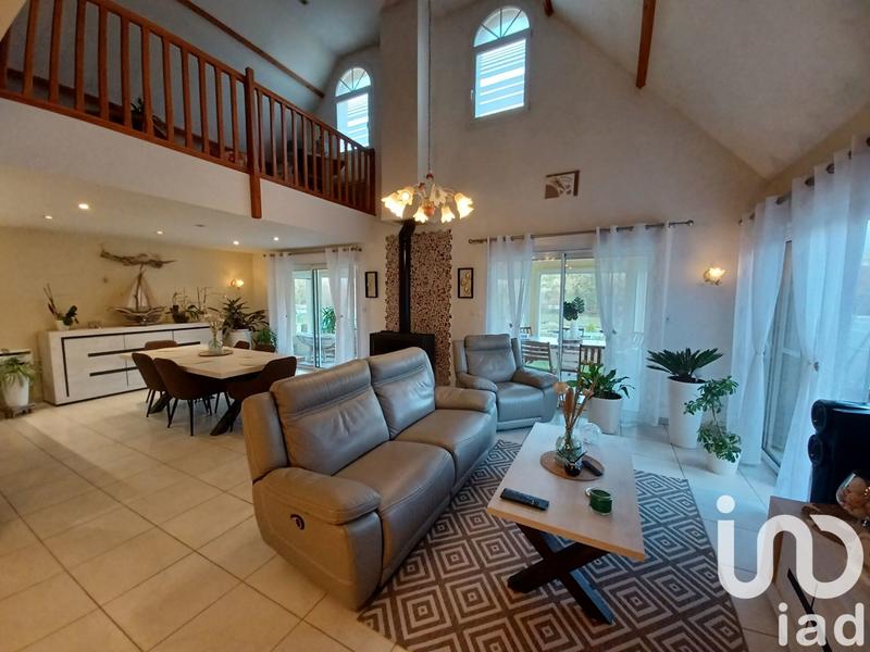 Maison de maîtres - 250 m² - 8 pièces