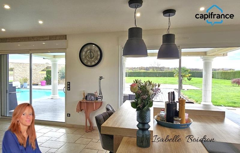 Maison - 202 m² - 7 pièces