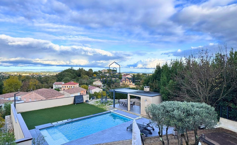 Maison contemporaine - 165 m² - 5 pièces