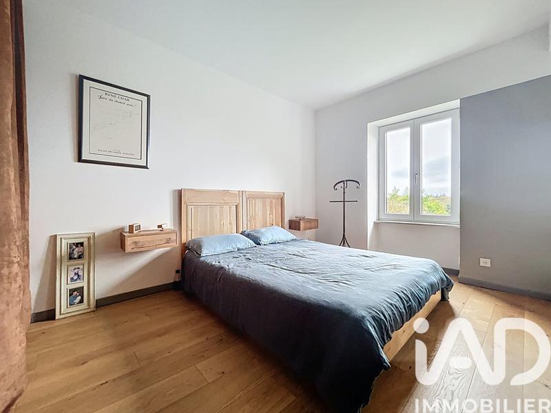 Maison - 220 m² - 10 pièces