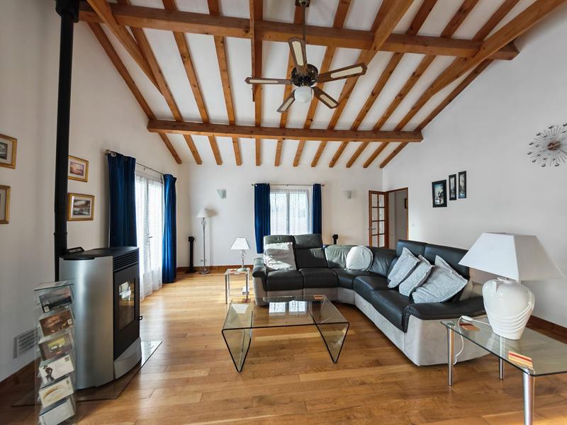 Maison - 137 m² - 5 pièces