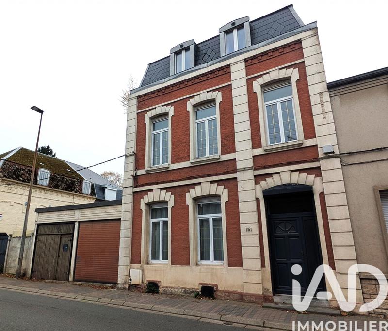 Maison de ville - 213 m² - 6 pièces