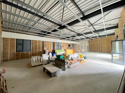 Local d'activité / Entrepôt - 200 m²