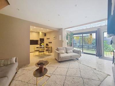 Appartement - 87 m² - 4 pièces