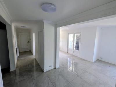 Maison traditionnelle - 145 m² - 7 pièces