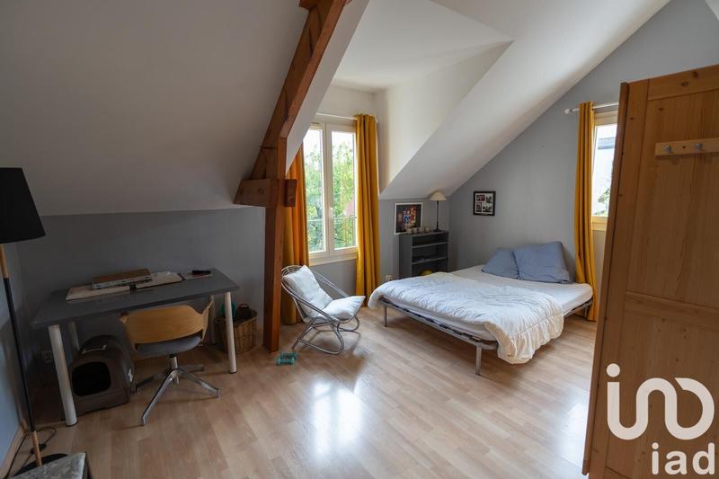 Maison - 180 m² - 7 pièces
